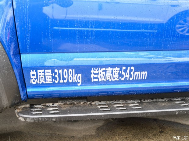 福特(进口) 福特F-150 2017款 3.5L 猛禽版 福特(进口) 福特F-150 2017款 3.5L 猛禽版