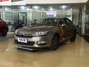 东风雪铁龙 雪铁龙C5 2016款 1.8T 自动尊享型