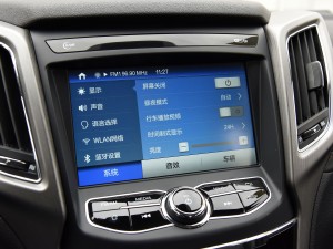 长安汽车 长安CS75 2017款 尚酷版 1.5T 手动尊享型 长安汽车 长安CS75 2017款 尚酷版 1.5T 手动尊享型