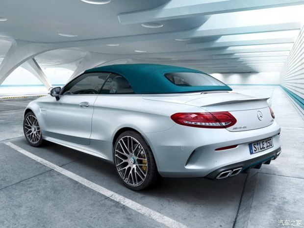 梅赛德斯-AMG 奔驰C级AMG 2017款 AMG C 63 S Cabriolet Ocean Blue Edition 梅赛德斯-AMG 奔驰C级AMG 2017款 AMG C 63 S Cabriolet Ocean Blue Edition