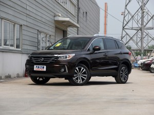 广汽乘用车 传祺GS4 2017款 235T 自动四驱尊贵版