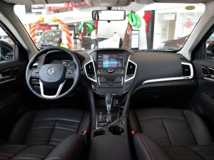 东风乘用车 东风风神AX7 2016款 2.0L 自动智逸型 东风乘用车 东风风神AX7 2016款 2.0L 自动智逸型