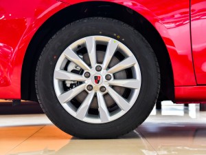 上汽集团 荣威i6 2017款 20T 自动互联网智享版