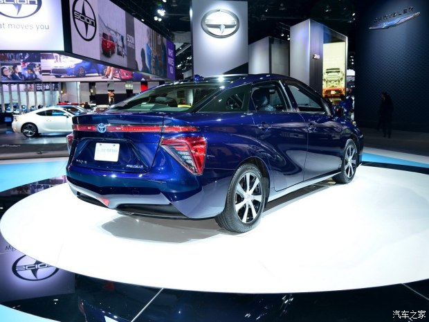 丰田(进口) Mirai 2015款 基本型 丰田(进口) Mirai 2015款 基本型