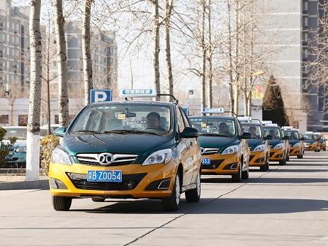 华北地区出租车将全部换成电动车 北京或9月底完成