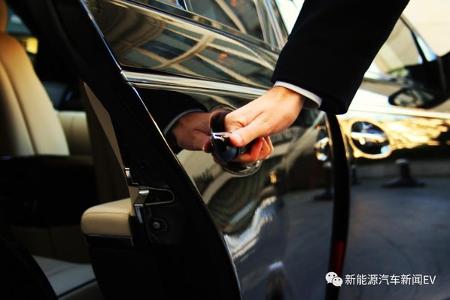 2016热点再复习（九）|门槛太高 网约车：“蓝瘦、香菇”