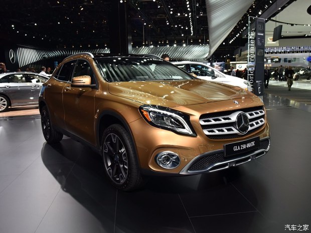 奔驰(进口) 奔驰GLA(进口) 2018款 GLA 250 4MATIC 奔驰(进口) 奔驰GLA(进口) 2018款 GLA 250 4MATIC