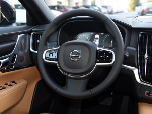 沃尔沃(进口) 沃尔沃V90 2017款 Cross Country T5 AWD 智尊版