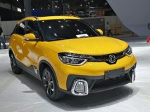 2017上海车展探馆：东风风神AX4实车