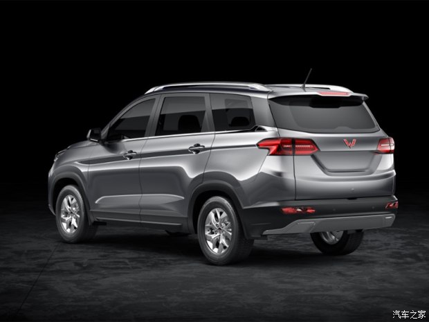 上汽通用五菱 五菱SUV 2017款 基本型 上汽通用五菱 五菱SUV 2017款 基本型