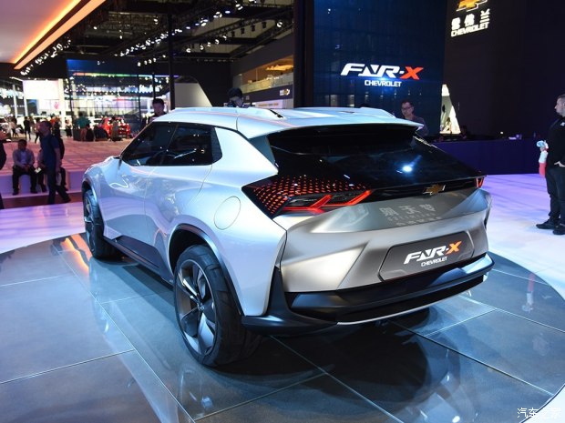 雪佛兰(进口) CHEVROLET FNR-X 2017款 基本型 雪佛兰(进口) CHEVROLET FNR-X 2017款 基本型