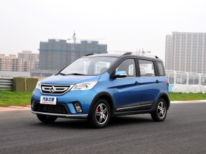 长安汽车 欧力威 2015款 X6 1.4L 手动珠峰版 长安汽车 欧力威 2015款 X6 1.4L 手动珠峰版