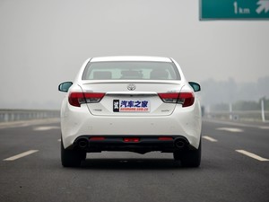 一汽丰田 锐志 2013款 2.5V 尊锐导航版 一汽丰田 锐志 2013款 2.5V 尊锐导航版