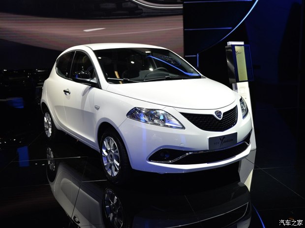 蓝旗亚 Ypsilon 2015款 基本型 蓝旗亚 Ypsilon 2015款 基本型