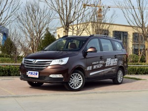 北京汽车 北汽威旺M50F 2017款 1.5L 豪华型