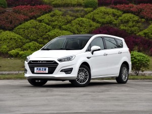 力帆汽车 轩朗 2017款 1.8L 手动舒适型 力帆汽车 轩朗 2017款 1.8L 手动舒适型