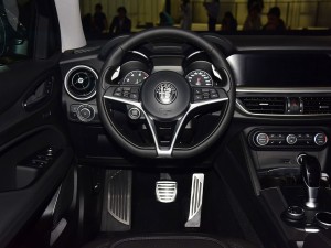 阿尔法・罗密欧 Stelvio 2017款 基本型