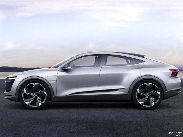 奥迪(进口) 奥迪e-tron 2017款 Sportback Concept 奥迪(进口) 奥迪e-tron 2017款 Sportback Concept