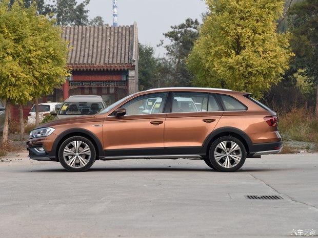 一汽-大众 蔚领 2017款 230TSI 自动豪华型 一汽-大众 蔚领 2017款 230TSI 自动豪华型