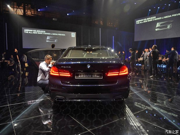 华晨宝马 宝马5系 2018款 530Li xDrive M运动型 华晨宝马 宝马5系 2018款 530Li xDrive M运动型