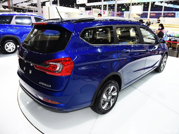 上汽通用五菱 宝骏310Wagon 2017款 基本型 上汽通用五菱 宝骏310Wagon 2017款 基本型