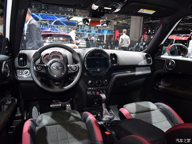 MINI JCW MINI JCW COUNTRYMAN 2017款 2.0T JOHN COOPER WORKS 旅行家 MINI JCW MINI JCW COUNTRYMAN 2017款 2.0T JOHN COOPER WORKS 旅行家