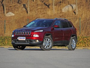 广汽菲克Jeep 自由光 2016款 2.4L 全能版 广汽菲克Jeep 自由光 2016款 2.4L 全能版