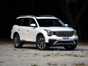 广汽乘用车 传祺GS8 2017款 320T 四驱至尊版 广汽乘用车 传祺GS8 2017款 320T 四驱至尊版