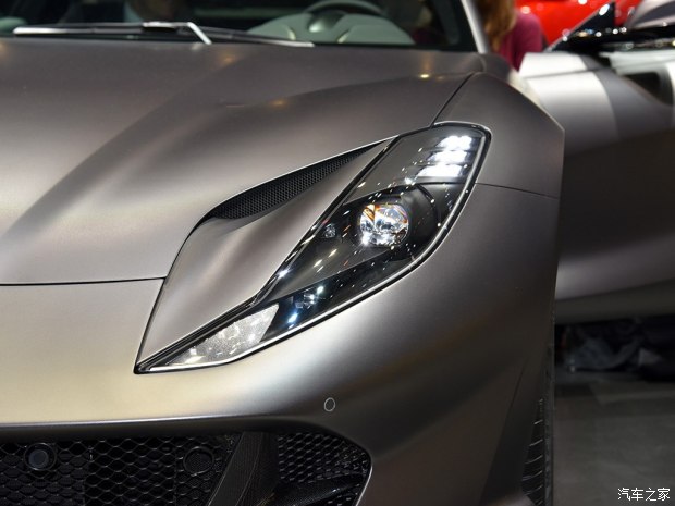 法拉利 812 Superfast 2017款 6.5L 标准型 法拉利 812 Superfast 2017款 6.5L 标准型