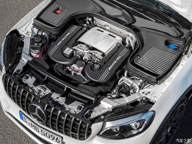 梅赛德斯-AMG 奔驰GLC AMG 2017款 AMG GLC 63 S 4MATIC Coupe 梅赛德斯-AMG 奔驰GLC AMG 2017款 AMG GLC 63 S 4MATIC Coupe