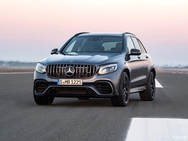 梅赛德斯-AMG 奔驰GLC AMG 2017款 AMG GLC 63 S 4MATIC 梅赛德斯-AMG 奔驰GLC AMG 2017款 AMG GLC 63 S 4MATIC