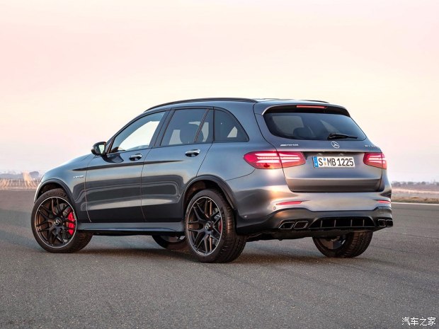 梅赛德斯-AMG 奔驰GLC AMG 2017款 AMG GLC 63 S 4MATIC 梅赛德斯-AMG 奔驰GLC AMG 2017款 AMG GLC 63 S 4MATIC
