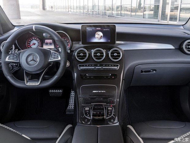 梅赛德斯-AMG 奔驰GLC AMG 2017款 AMG GLC 63 S 4MATIC 梅赛德斯-AMG 奔驰GLC AMG 2017款 AMG GLC 63 S 4MATIC