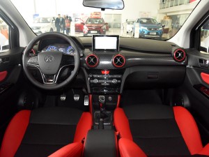 北京汽车 绅宝X25 2015款 1.5L 手动精英型