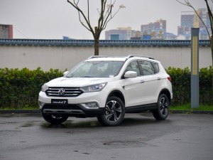东风乘用车 东风风神AX7 2017款 2.0L 自动智驭型 东风乘用车 东风风神AX7 2017款 2.0L 自动智驭型