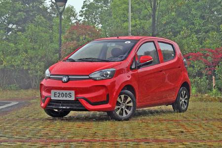 江铃发力新能源乘用车市场 纯电动E160/E200S上市