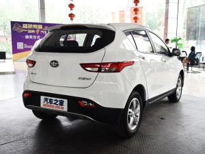 天津一汽 骏派D60 2016款 1.5L 手动标准型 天津一汽 骏派D60 2016款 1.5L 手动标准型
