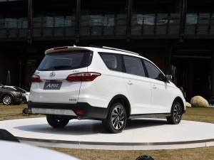 长安汽车 欧尚A800 2017款 手动基本型 长安汽车 欧尚A800 2017款 手动基本型