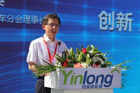 创新结合客车运营价值与广告价值,银隆新能源10.5M纯电动广告车亮相