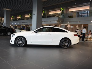 奔驰(进口) 奔驰E级(进口) 2017款 E 200 4MATIC Coupe