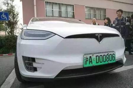 为何电动车最后开成了汽油车？