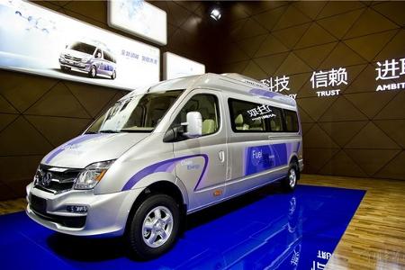 国内首款新准入标准燃料电池轻型车FCV80商业化