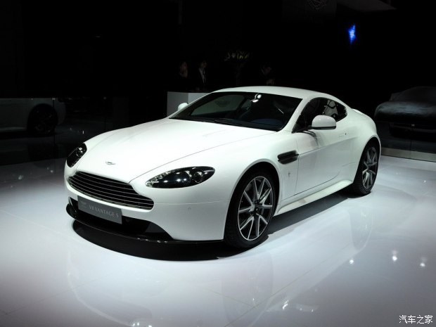 阿斯顿・马丁 V8 Vantage 2012款 4.7L S Coupe 阿斯顿・马丁 V8 Vantage 2012款 4.7L S Coupe
