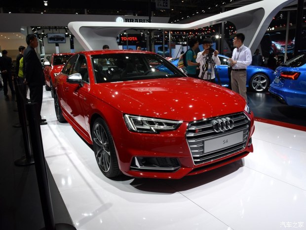 奥迪(进口) 奥迪S4 2016款 S4 3.0TFSI 奥迪(进口) 奥迪S4 2016款 S4 3.0TFSI