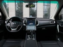将于8月上市 斯威X7自动挡内饰实车图
