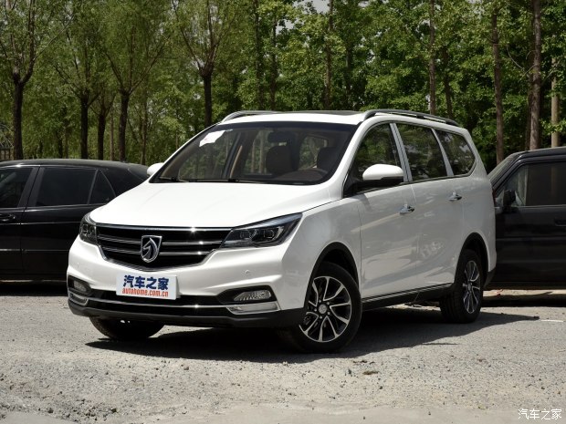 上汽通用五菱 宝骏730 2017款 1.8L AMT智能手动豪华型 7座