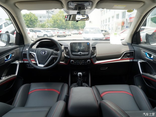 长安汽车 长安CS55 2017款 1.5T 手动基本型