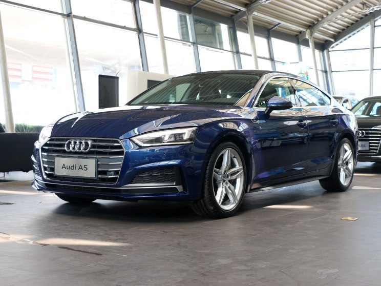 奥迪(进口) 奥迪A5 2017款 Sportback 45 TFSI 运动型 奥迪(进口) 奥迪A5 2017款 Sportback 45 TFSI 运动型