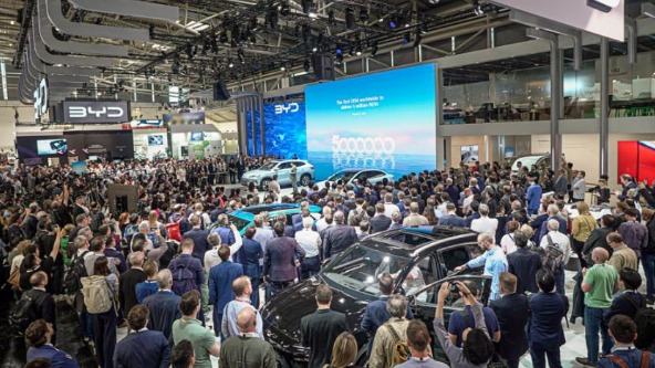 IAA上的攻与守：中国车企与BBA展开正面对决