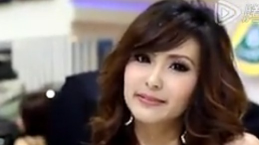 异域风情 曼谷车展性感可爱的莲花车模